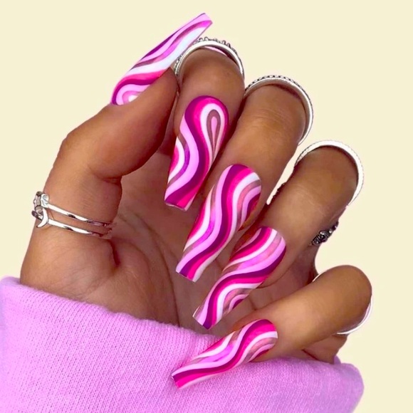 Other - 24 pc Marble Art Press on Nail kit